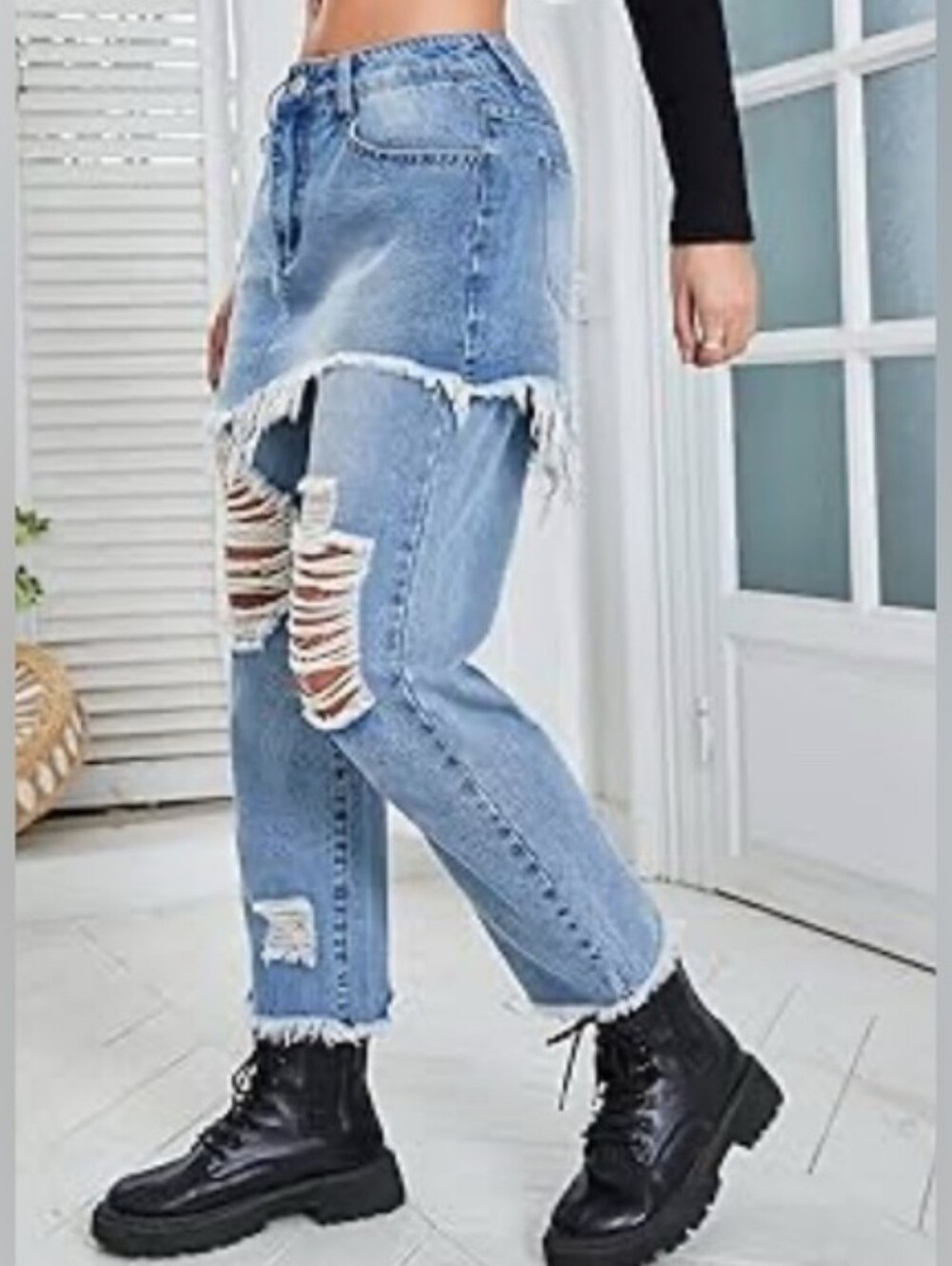 Stylish Distressed 2 in 1 Blue Jeans NWOT - Picture 3 of 10